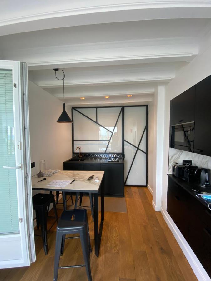 Appartement Face Mer Avec Terrasse Et Parking トルヴィル＝シュル＝メール エクステリア 写真